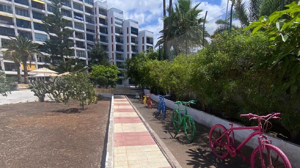 Apartmán Beach And Pool In Playa De Las Americas Exteriér fotografie